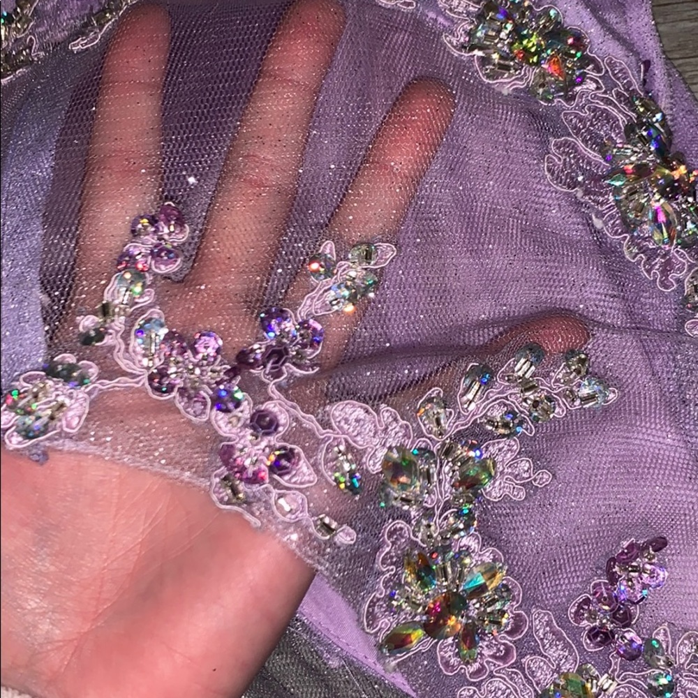Dress - Picture 8 of 8